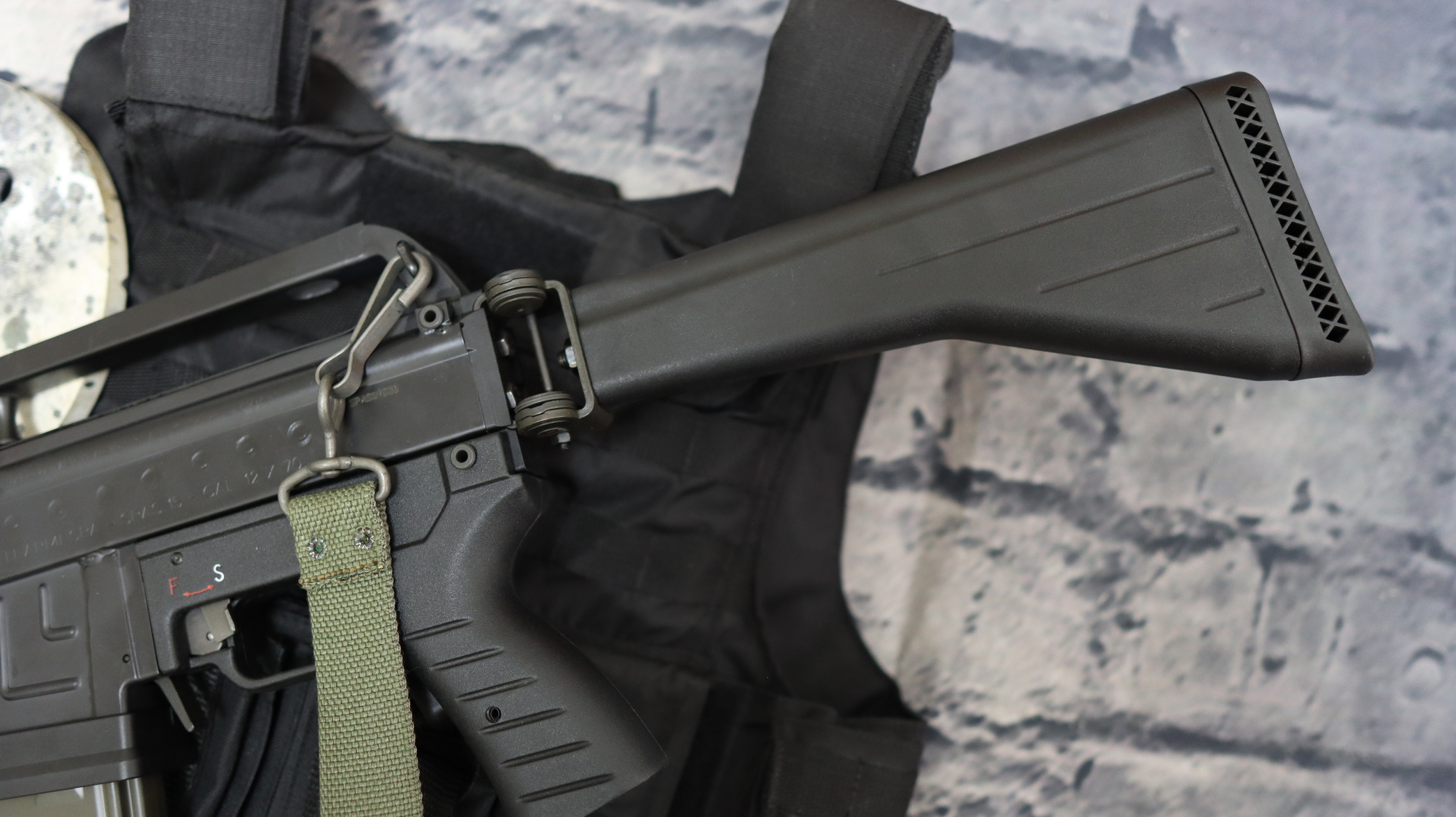 Benelli / Franchi SPAS-15 Dual Mode Combat Shotgun