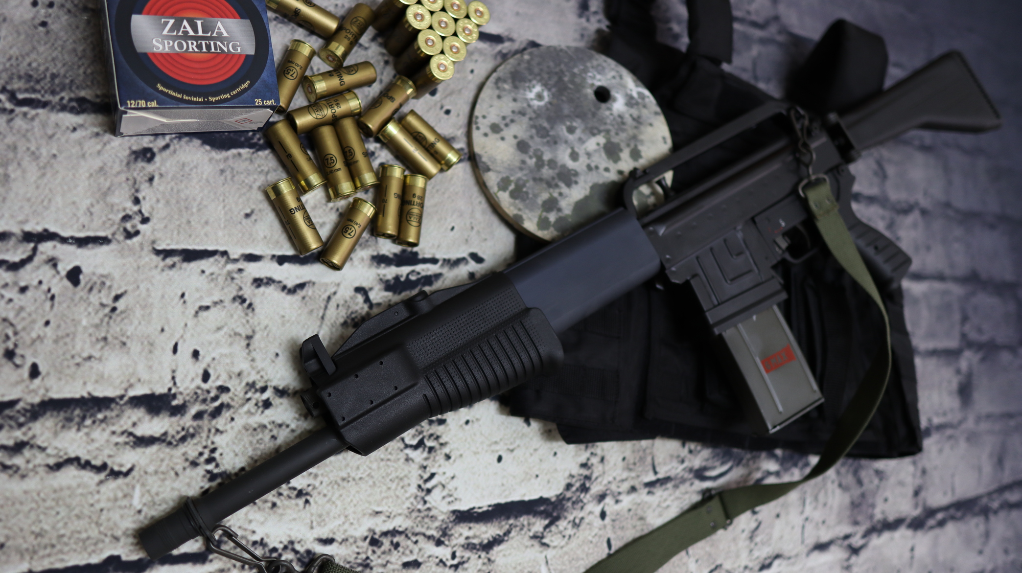 Benelli / Franchi SPAS-15 Dual Mode Combat Shotgun